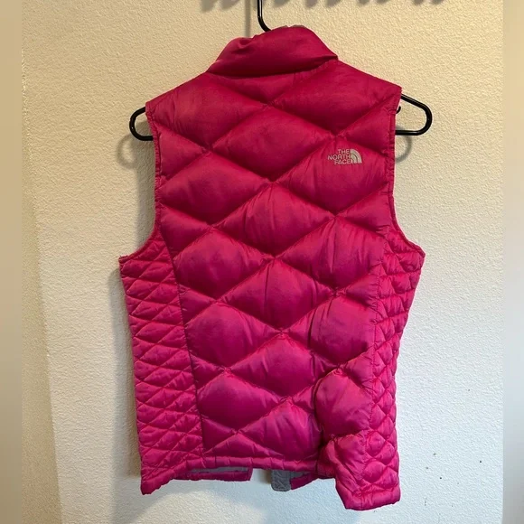 Kids 14/16 Pink North Face Vest, excellent condition